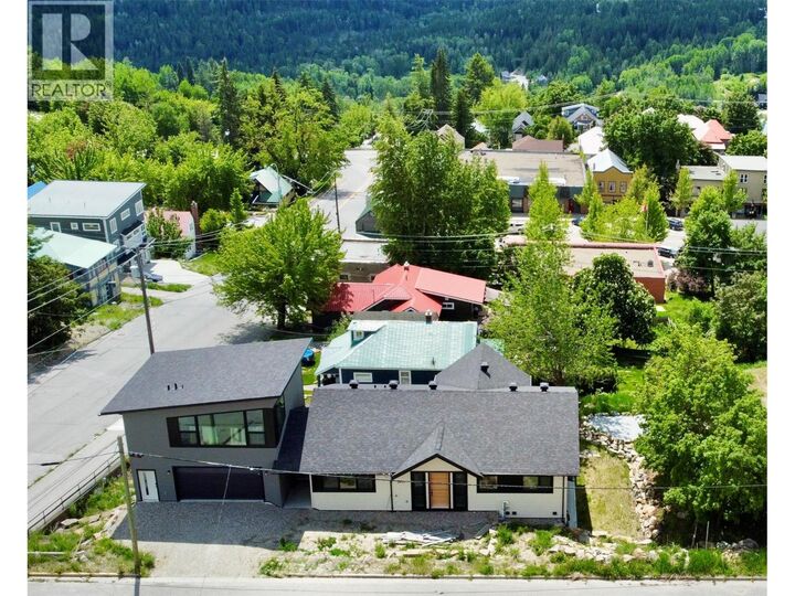 Property Photo:  2075 St Paul Street  BC V0G 1Y0 