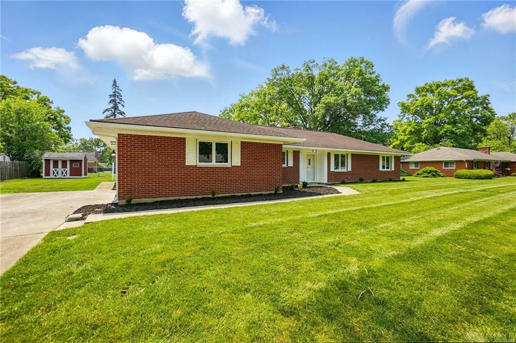 Property Photo:  220 Cardigan Road  OH 45459 