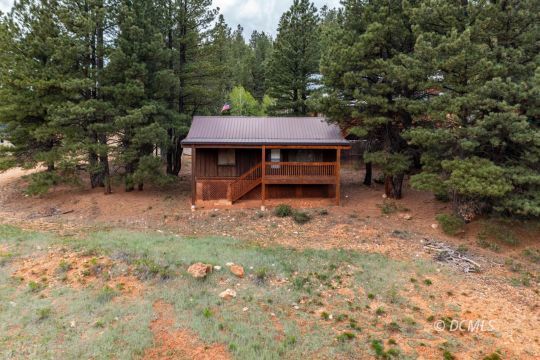 Property Photo: 520 N Arrowhead Trail UT 84762