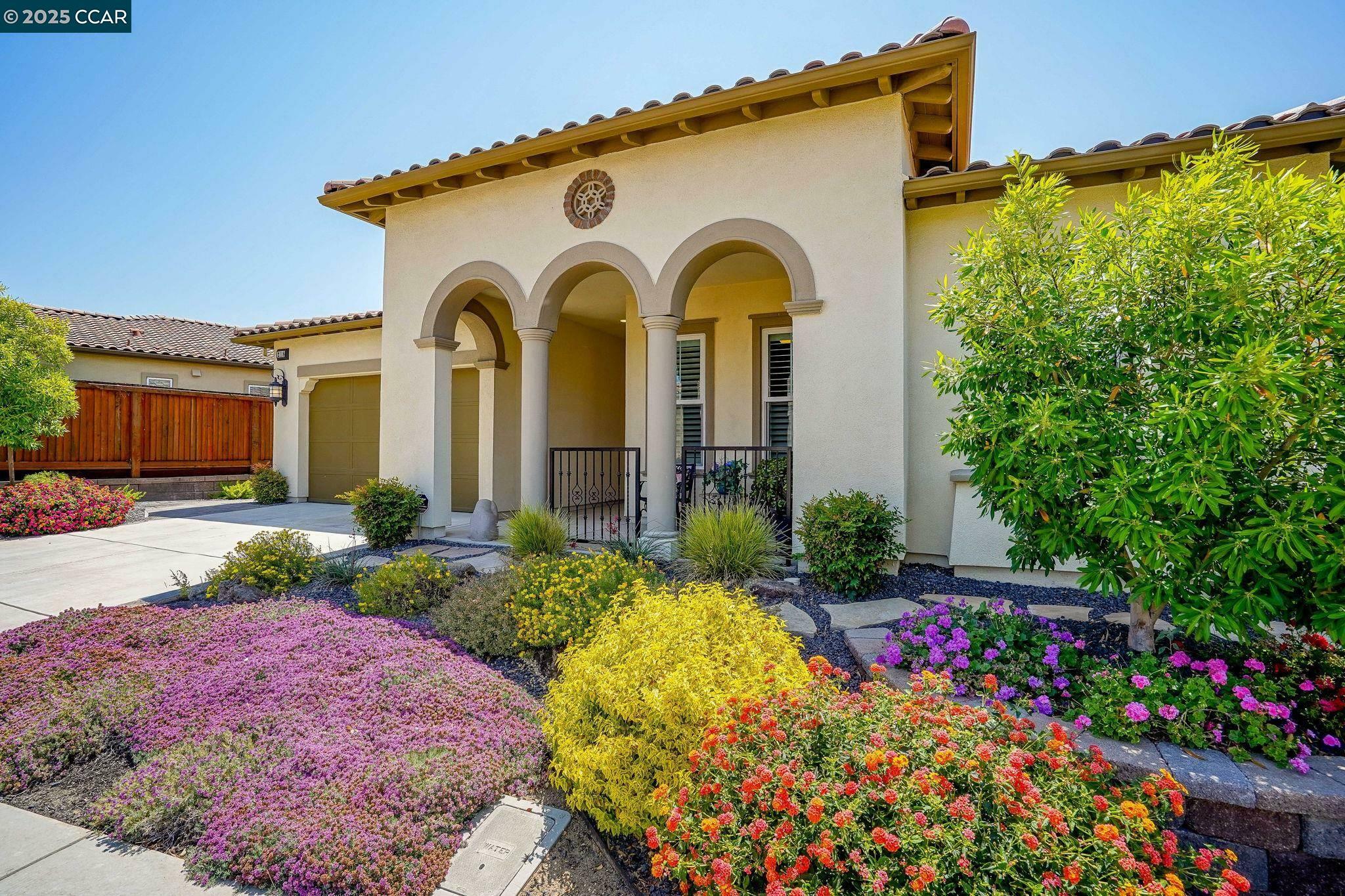 Property Photo: 2118 Solera St CA 94513