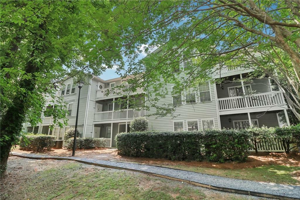 Property Photo: 1931 Brian Way GA 30033