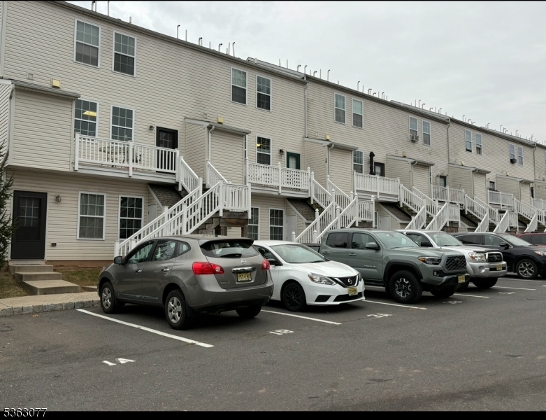 Property Photo: 7 Marswillo Way NJ 08873