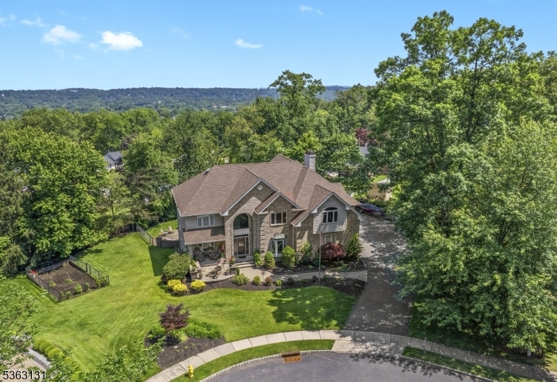 Property Photo: 12 Woodland Ct NJ 07470