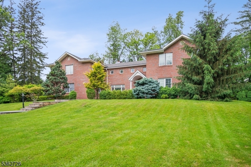 61 Joanna Way  Millburn Twp. NJ 07078 photo