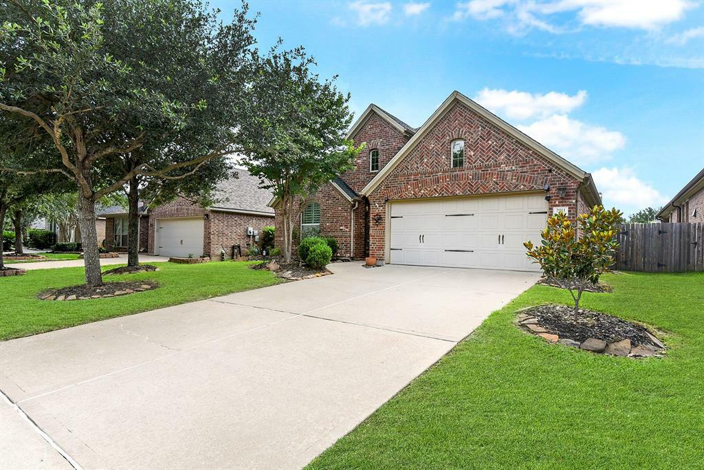 Property Photo: 2911 Fair Chase Drive TX 77494