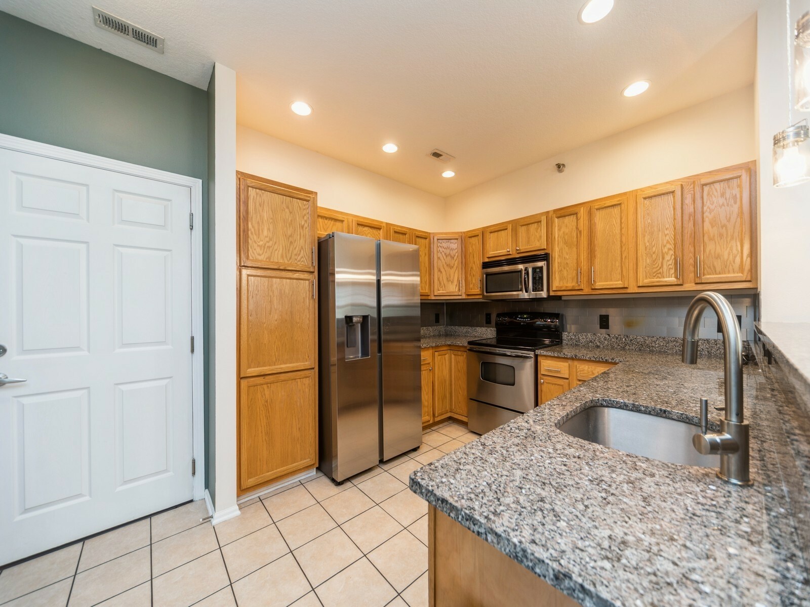 Property Photo: 1331 SE University Avenue 212 IA 50263