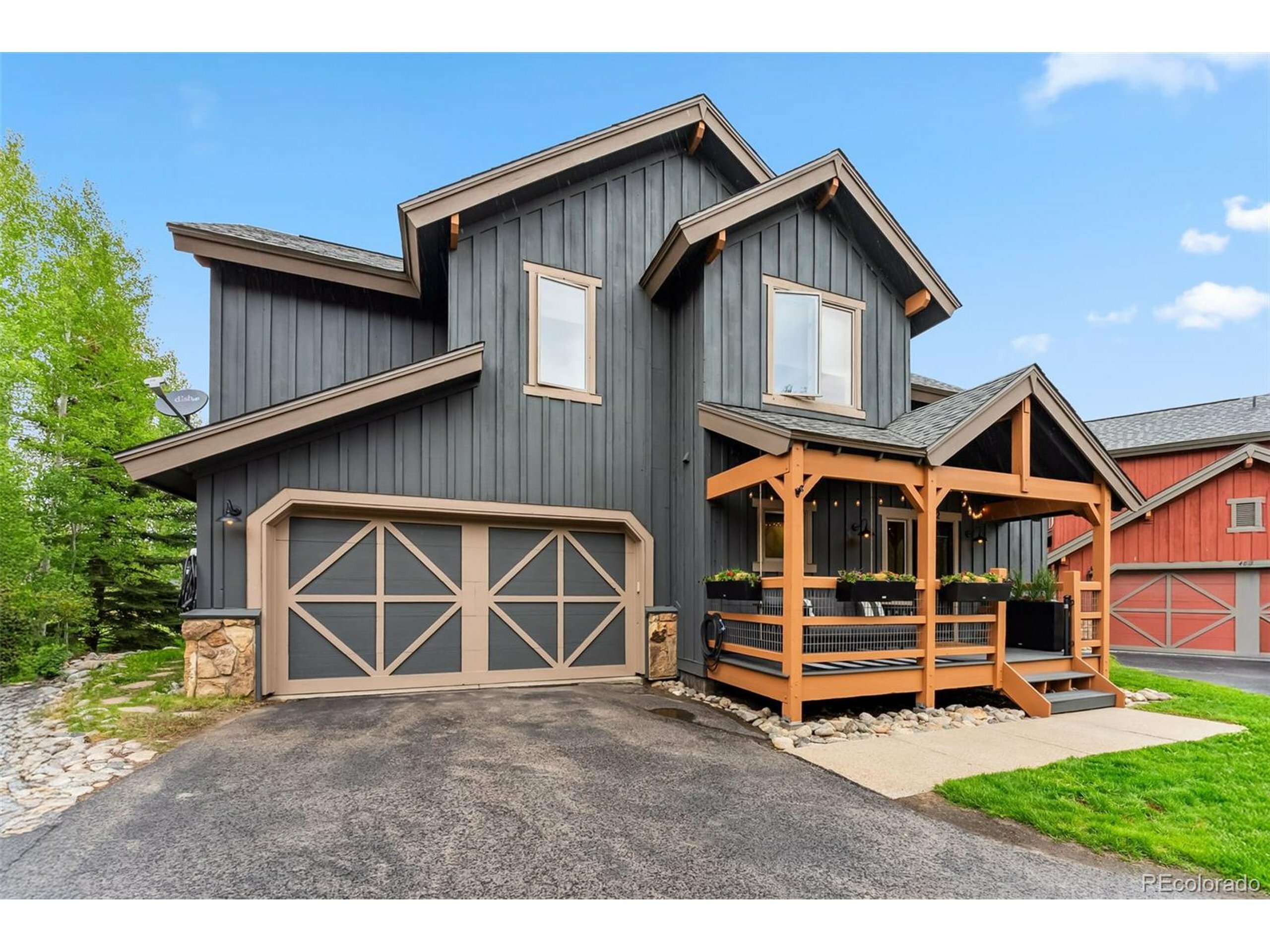 Property Photo: 402 Kestrel Ln CO 80498