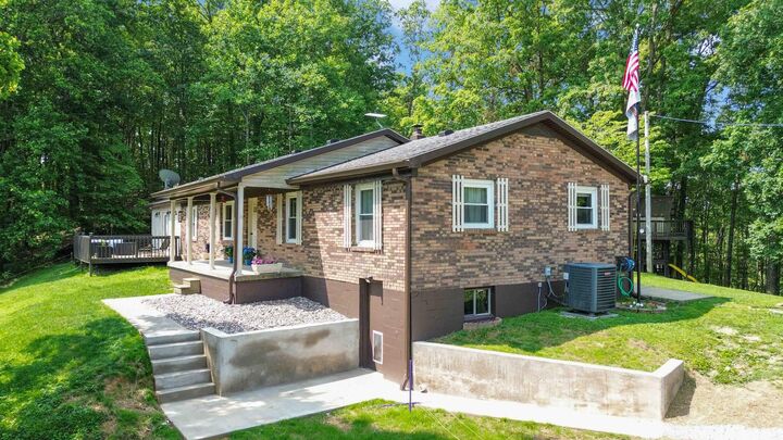 Property Photo:  4936 Highway 1643  KY 42501 