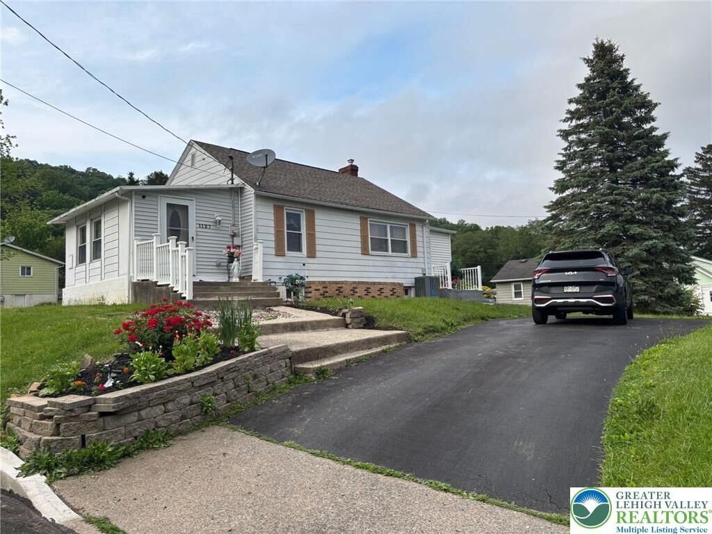 Property Photo: 1127 Lehigh Avenue PA 18103