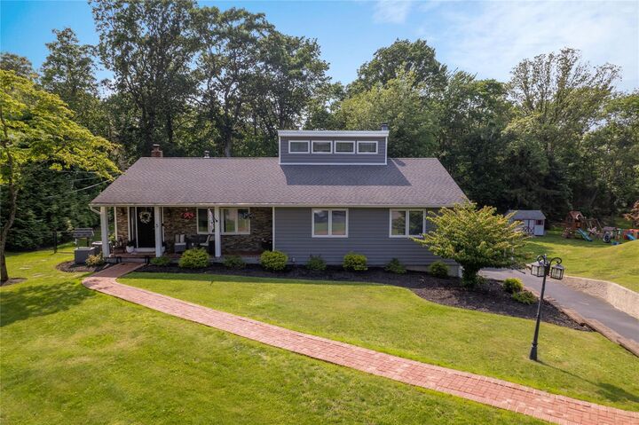 Property Photo:  5 Dartmouth Road  NY 11786 