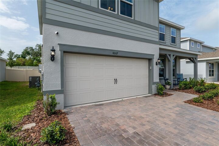 Property Photo:  4007 Meandering Bay Drive  FL 32712 