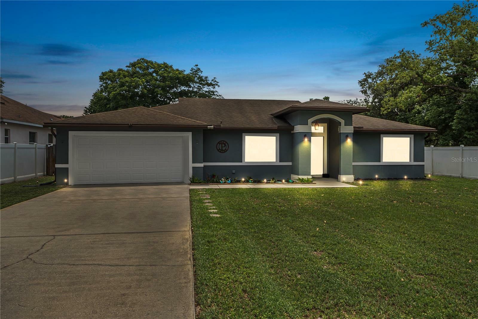 Property Photo: 37 Naranja Road FL 32713