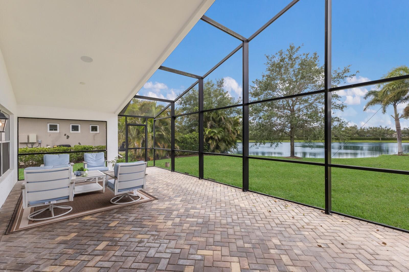 Property Photo: 12031 Longview Lake Circle FL 34211