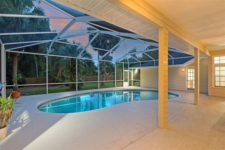 Property Photo:  10303 SW 21st Avenue  FL 32607 