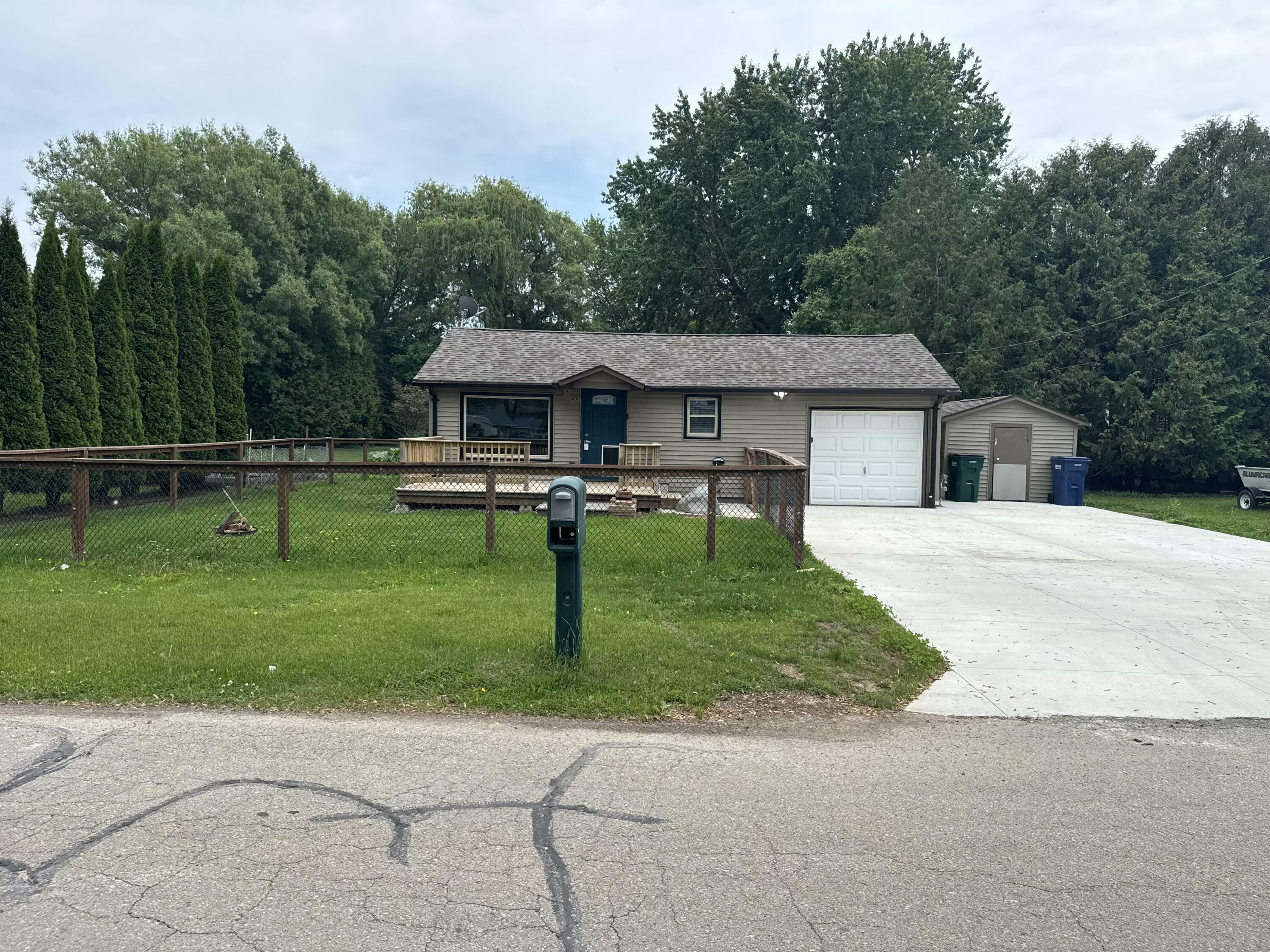 Property Photo: 305 Milwaukee St WI 54940