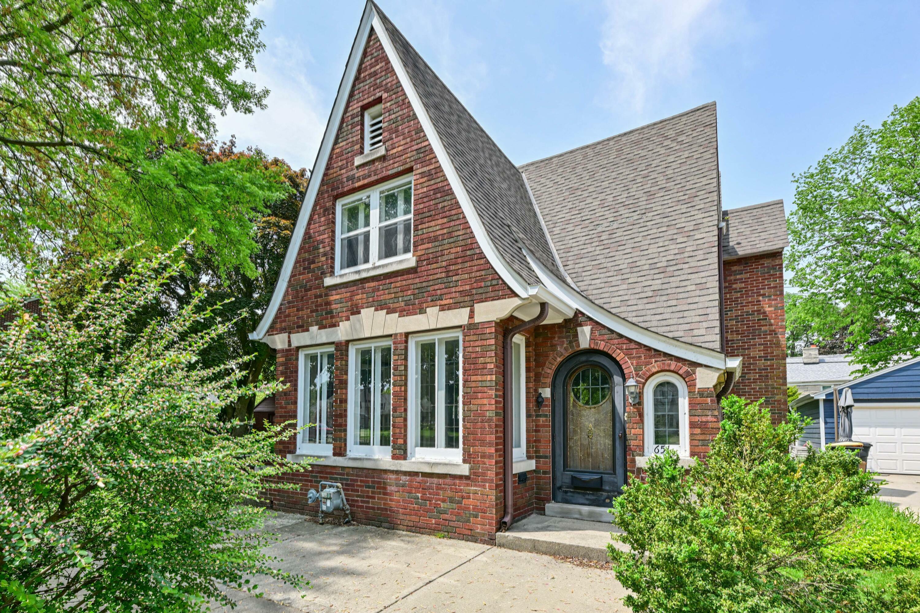 Property Photo: 651 N 76th St WI 53213