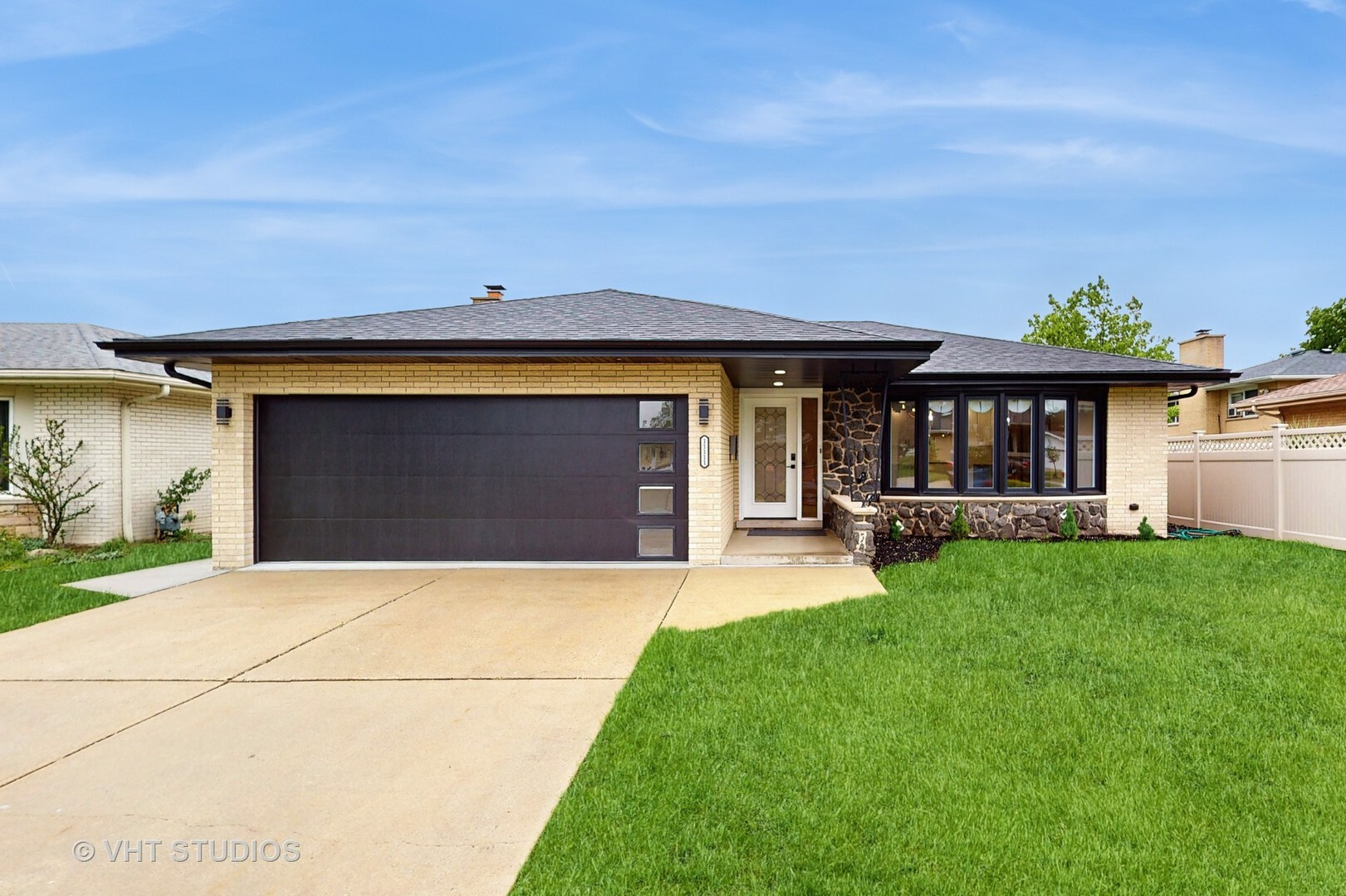 Property Photo: 11111 Kingston Street IL 60154