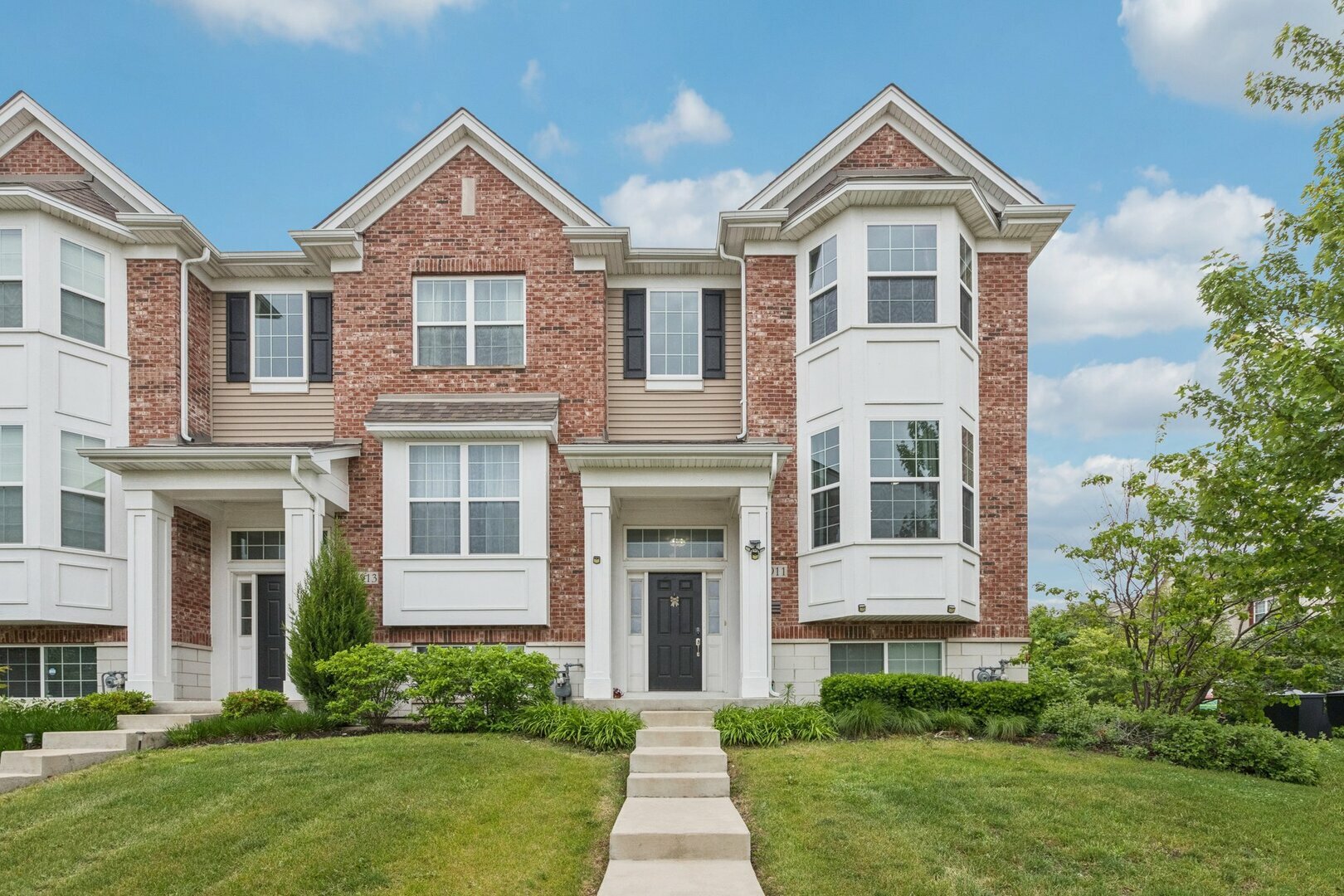 Property Photo:  1911 Continental Avenue  IL 60563 