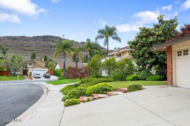 Property Photo: 3037 Fort Courage Avenue CA 91360