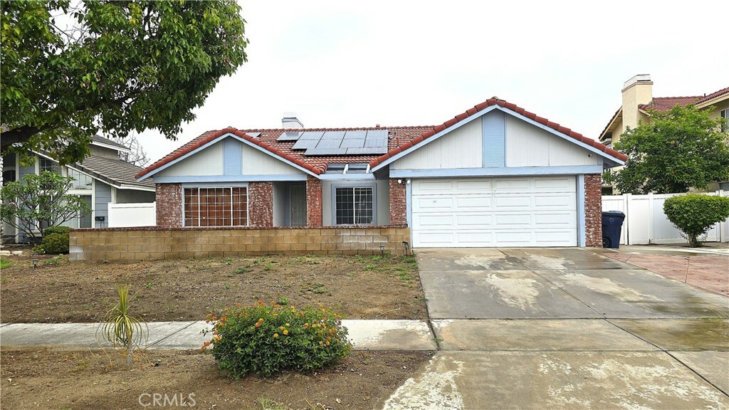 Property Photo:  1822 Glover Street  CA 92374 