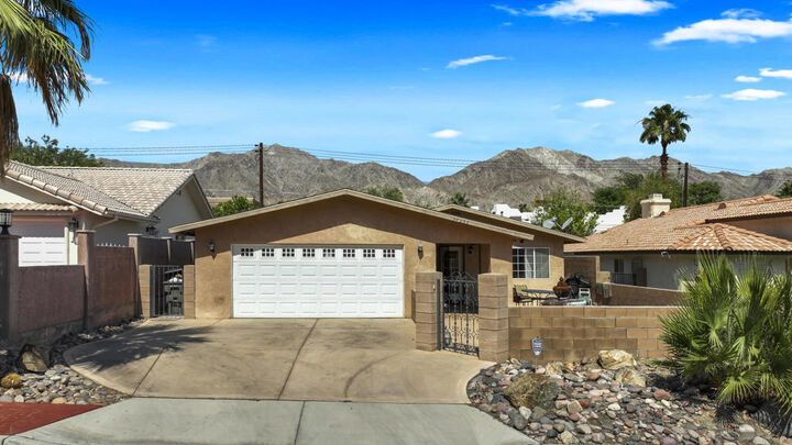 Property Photo: 54205 Avenida Martinez CA 92253