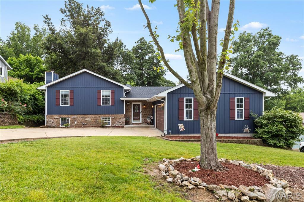 Property Photo: 818 Sheraton Lane MO 63048