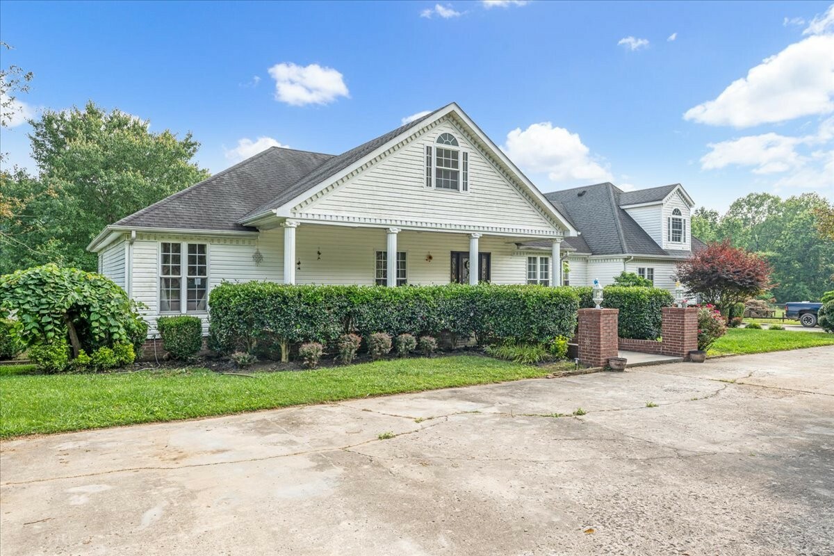 Property Photo: 431 Jack Thomas Dr TN 37355
