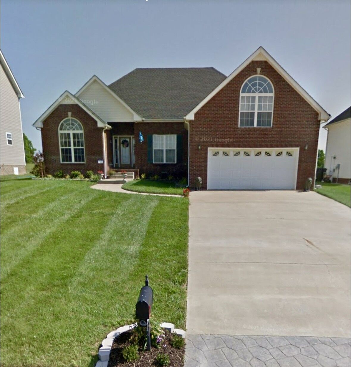 Property Photo: 1177 Castlewood Dr TN 37042