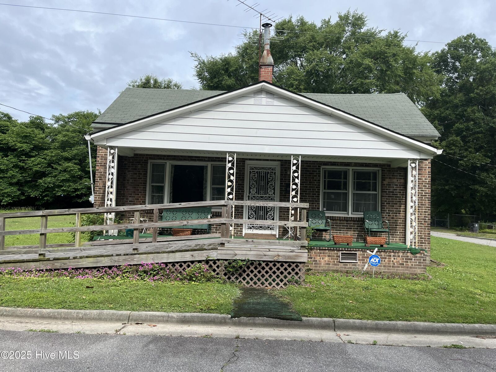 Property Photo: 330 Middle Street NC 27804