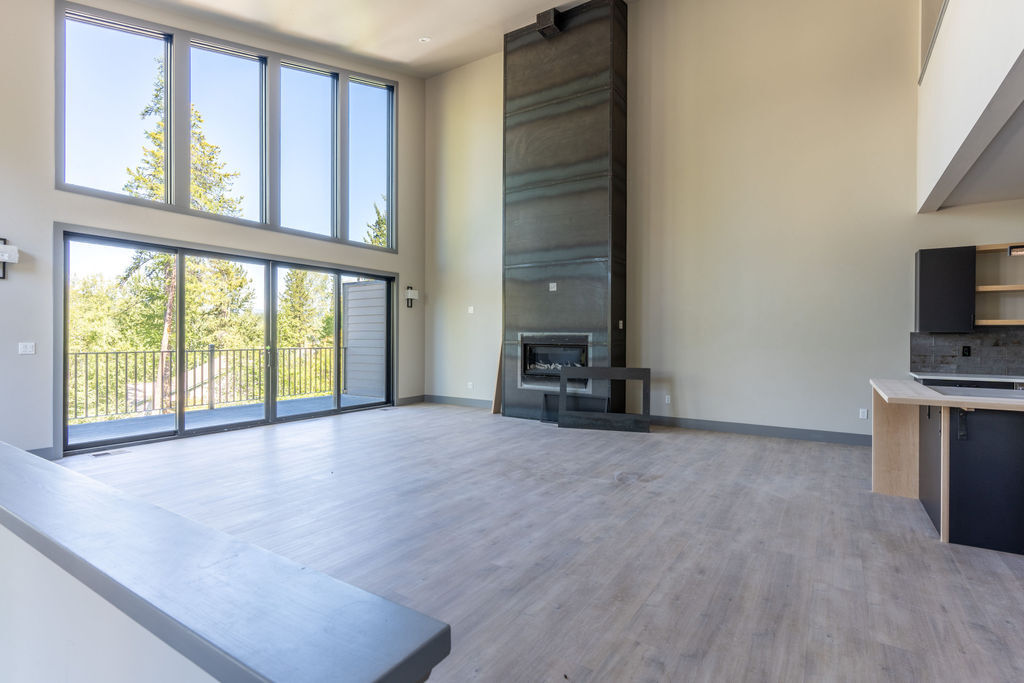 Property Photo:  968 Colorado Avenue A And B  MT 59937 