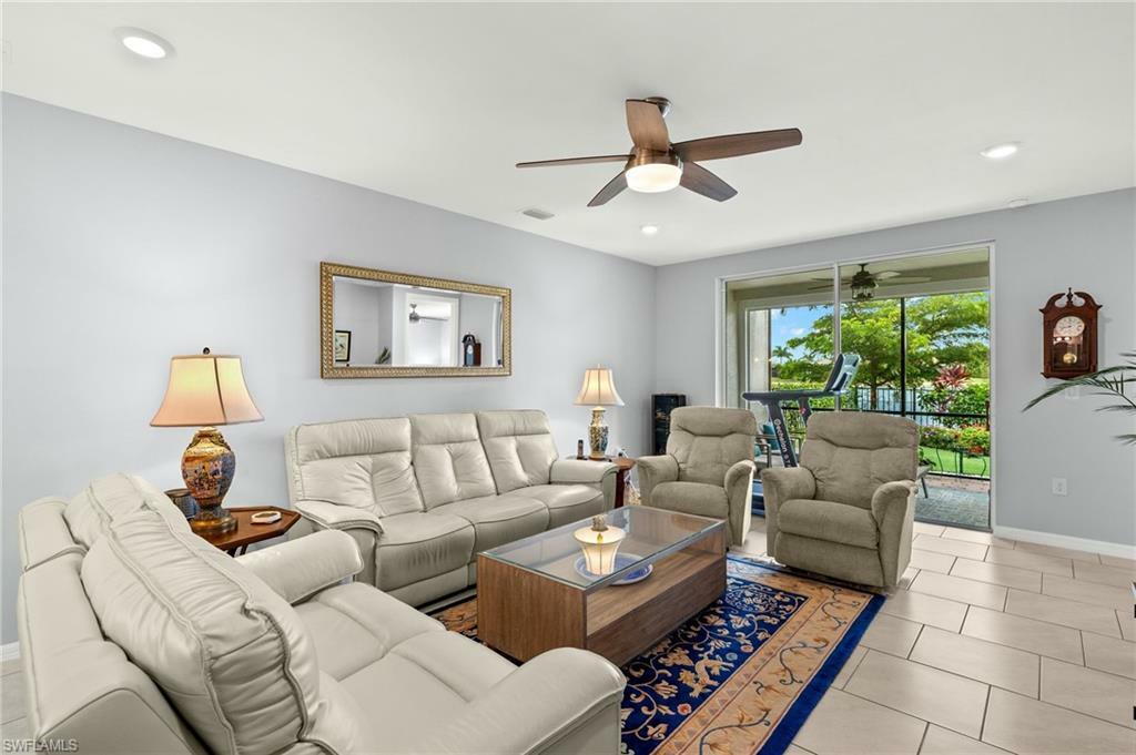Property Photo: 14615 Edgewater Cir FL 34114