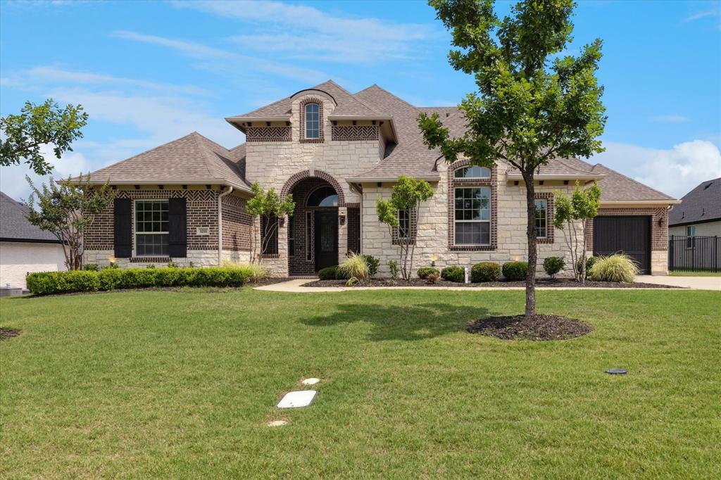 Property Photo: 1211 Logan Trail TX 75002