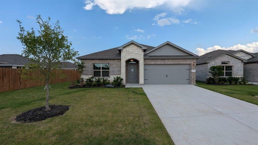 Property Photo:  512 Lankford Farms Drive  TX 76031 