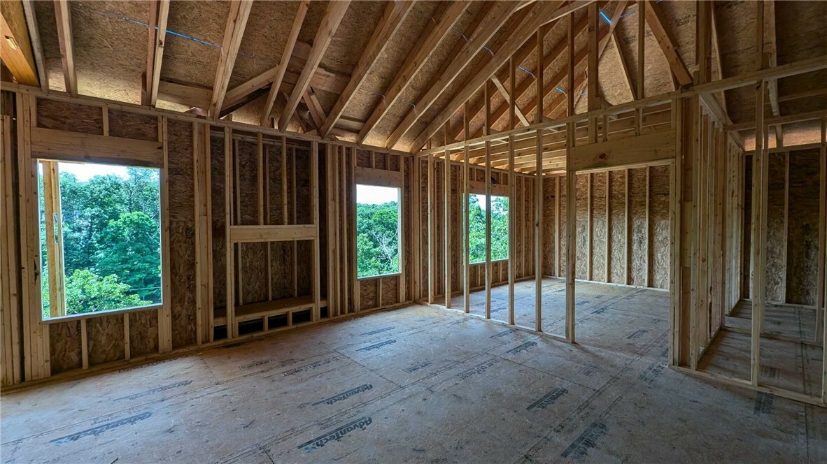 Property Photo:  7 Woking Lane  AR 72714 