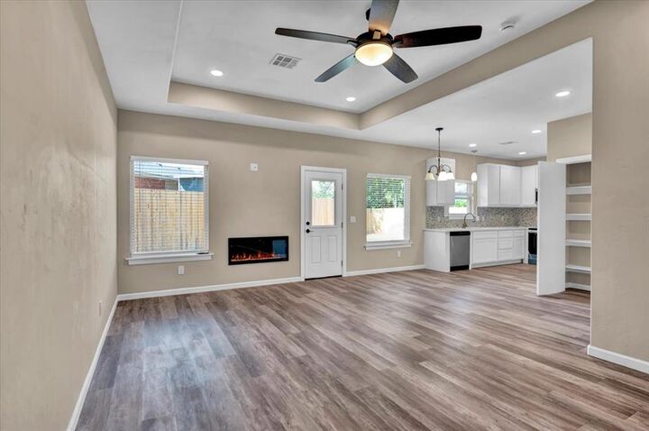 2807 N Lyon Drive  Oklahoma City OK 73107 photo