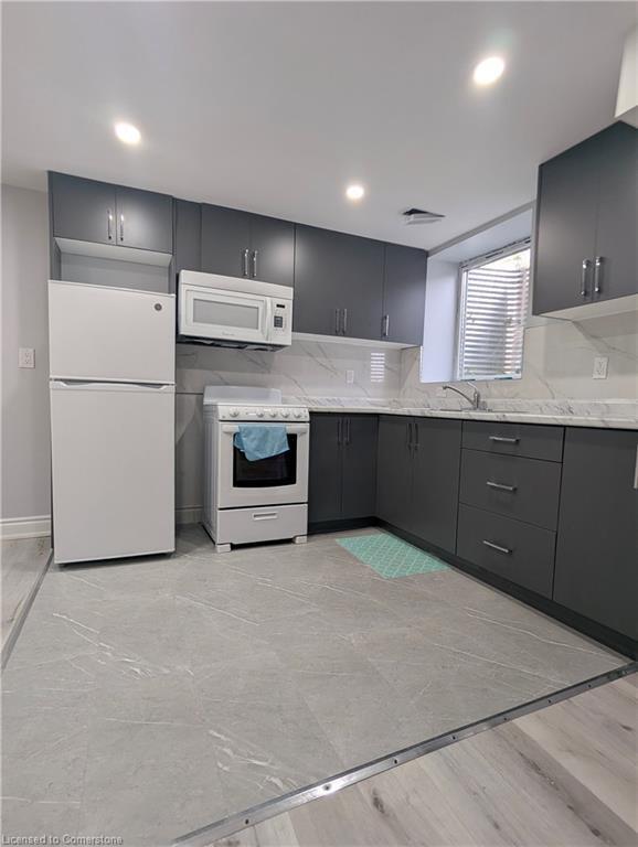 Property Photo: 117 Markwood Drive 2 ON N2M 2H3