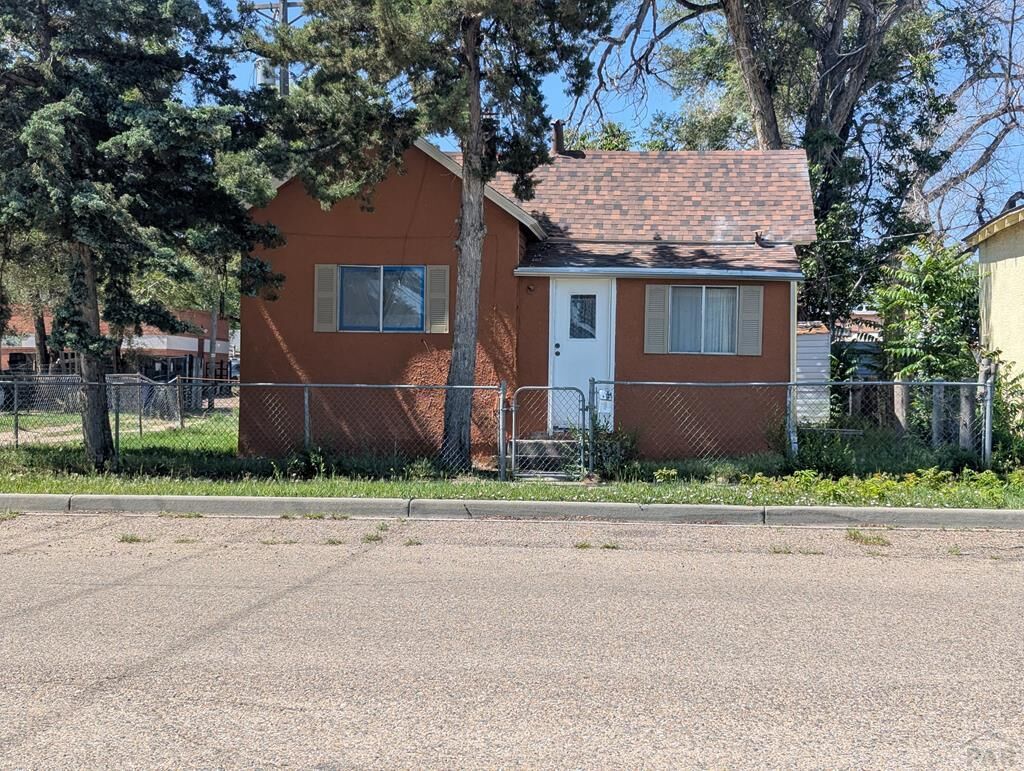 Property Photo: 1112 Chestnut St. CO 81067