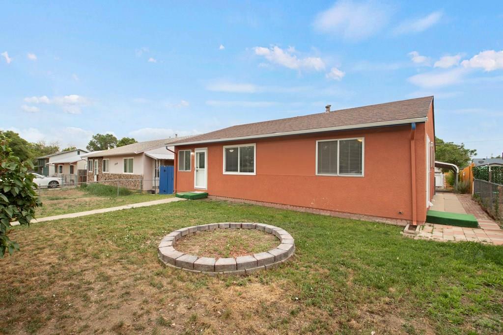 Property Photo: 1926 15th St CO 81001