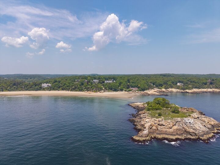 Property Photo:  239 Summer  MA 01944 
