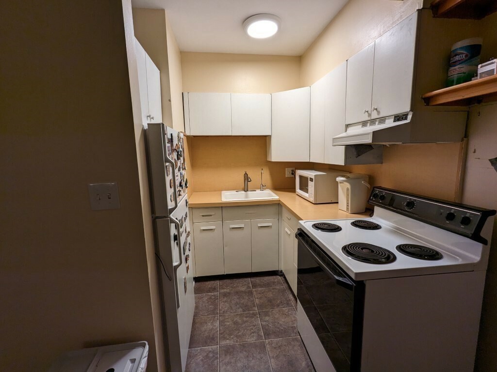 Property Photo: 19 Arizona Ter 3 MA 02474