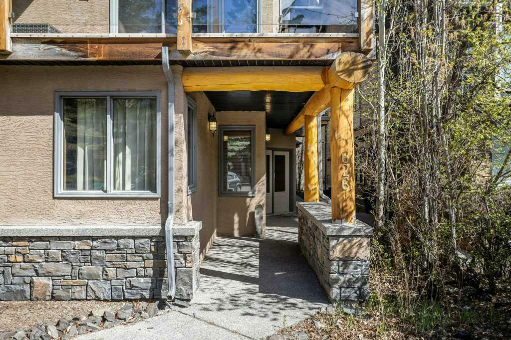Property Photo: 626 4 Street AB T1W 2H3