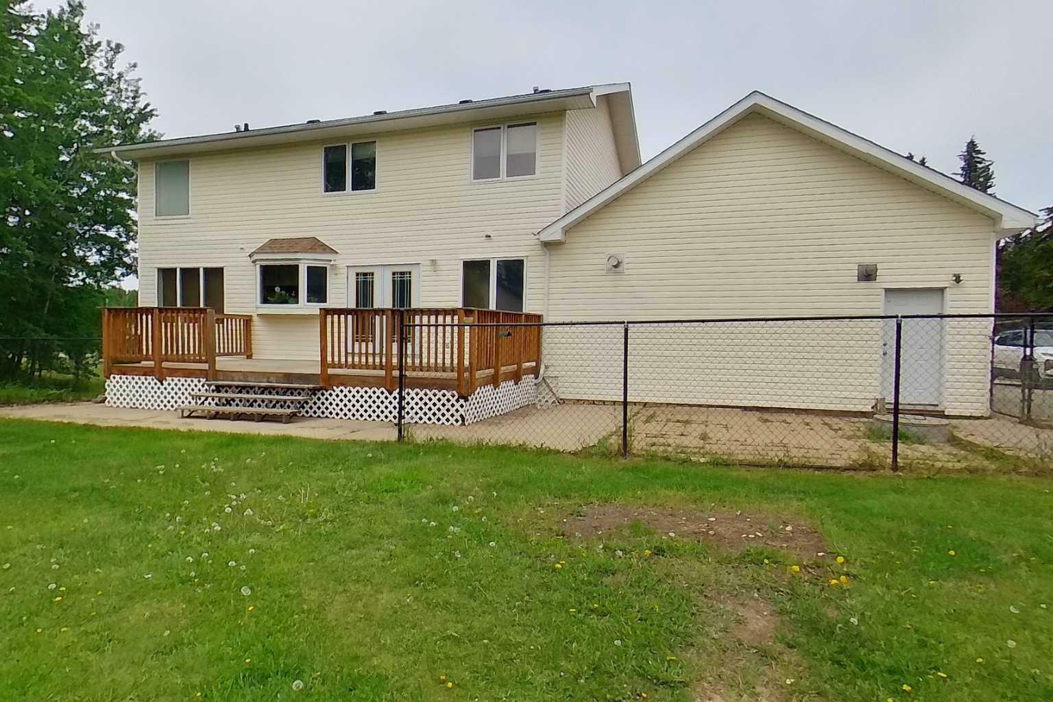 Photo de la propriété: 9 Robertson Way SW AB T0G 2A4