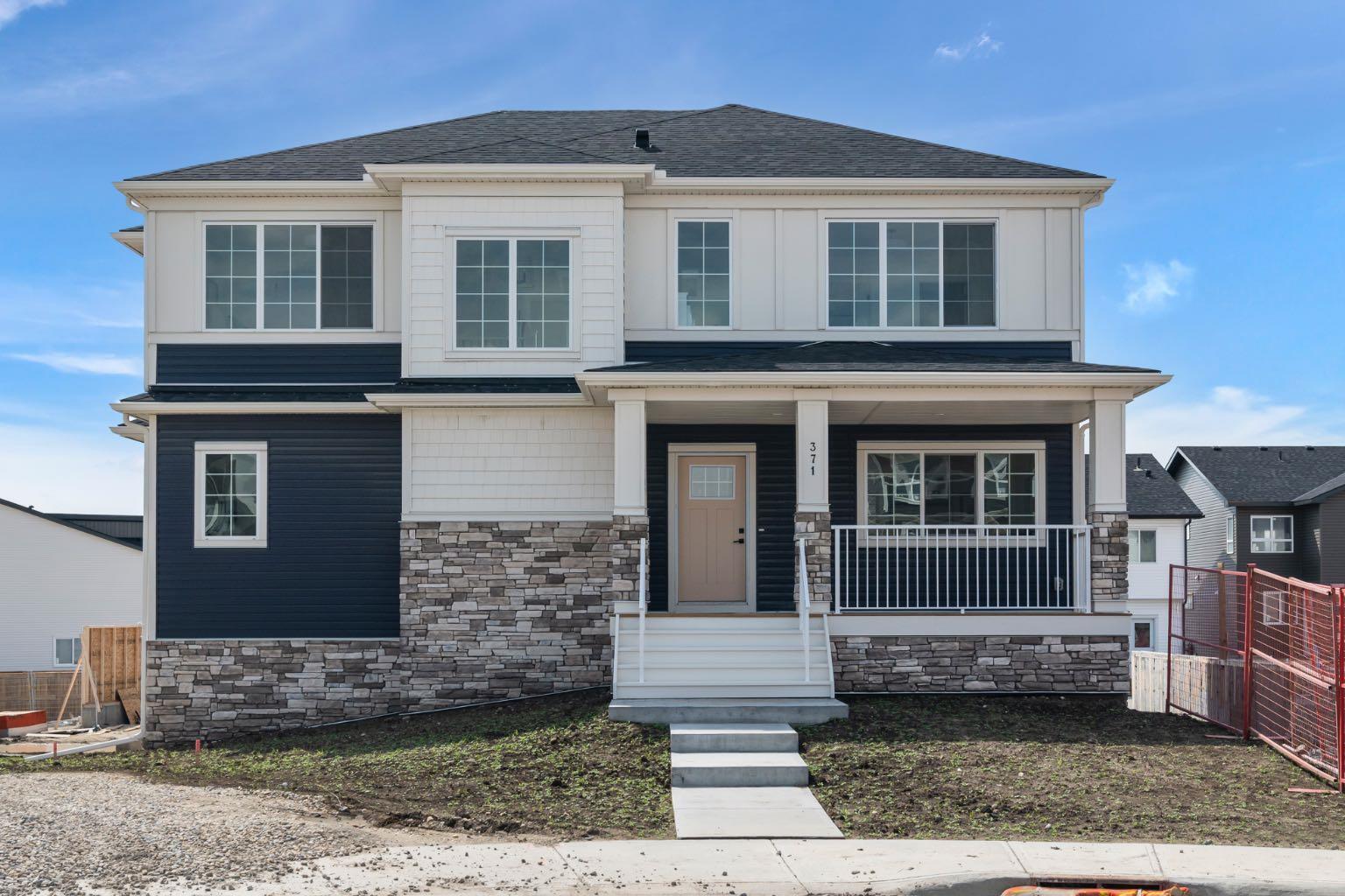 Property Photo: 371 Carringvue Grove NW AB T3P 2M2