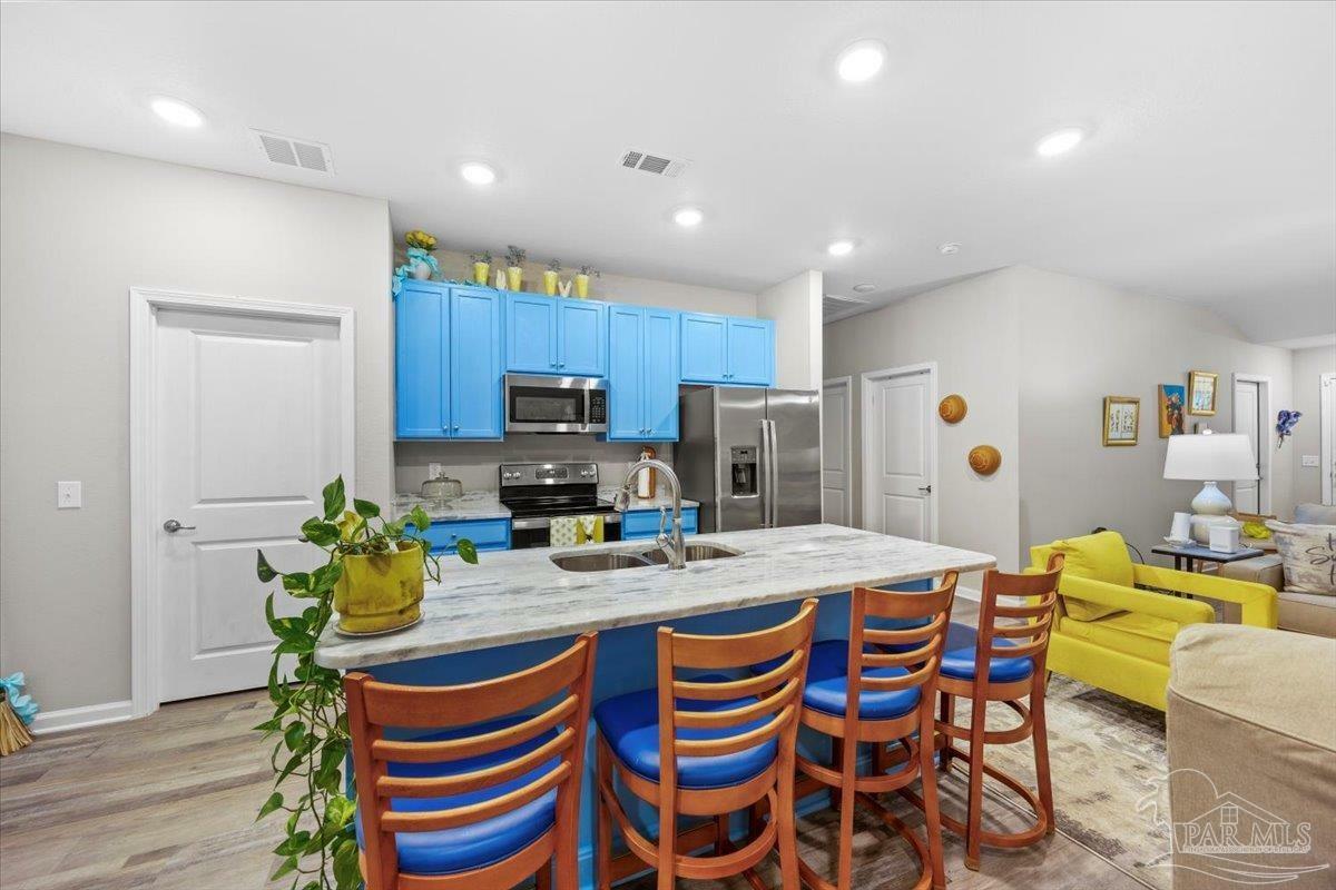 Property Photo: 138 Georgia St FL 32536