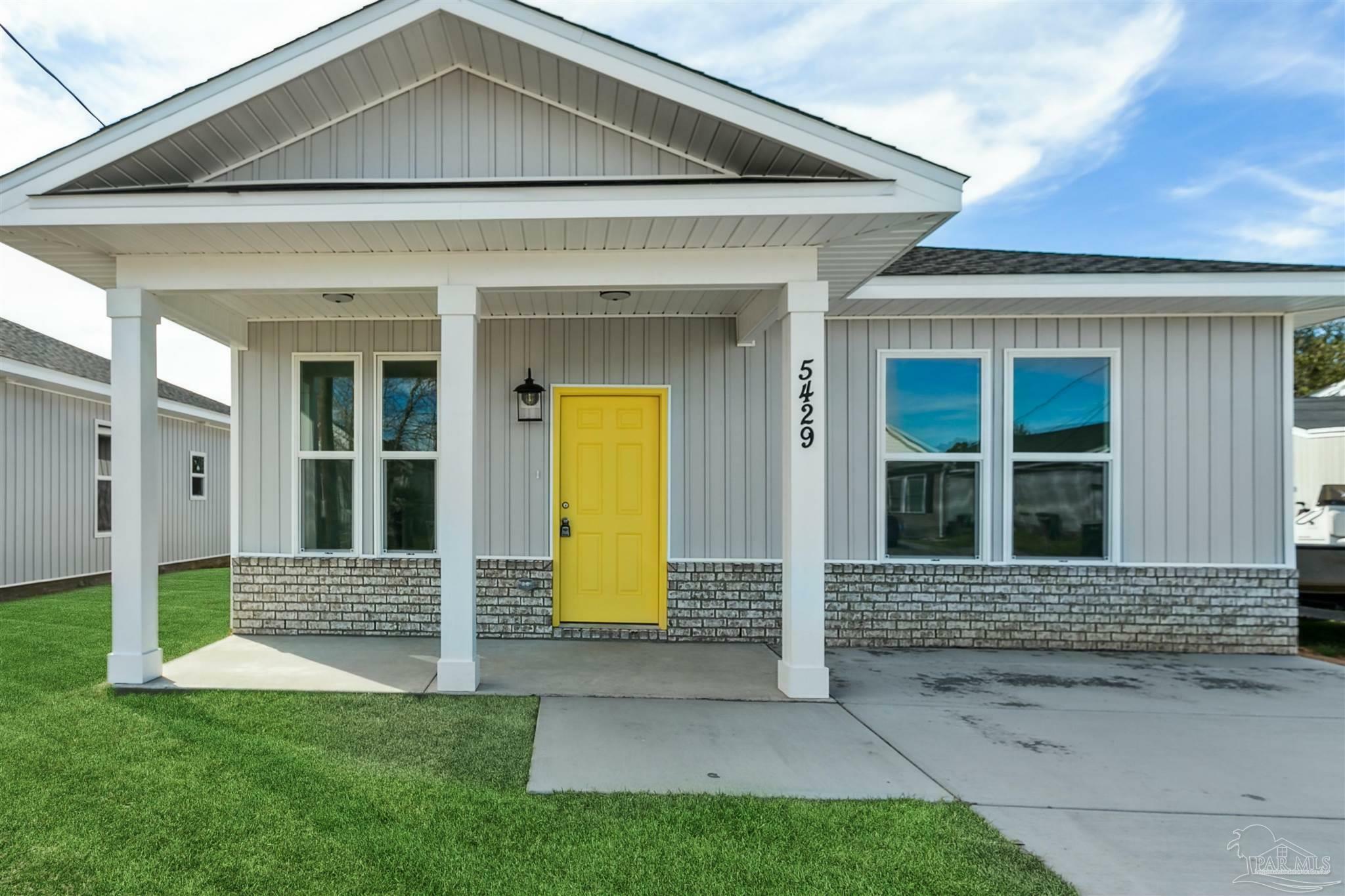 Property Photo: 5410 Kee Memorial Dr FL 32507