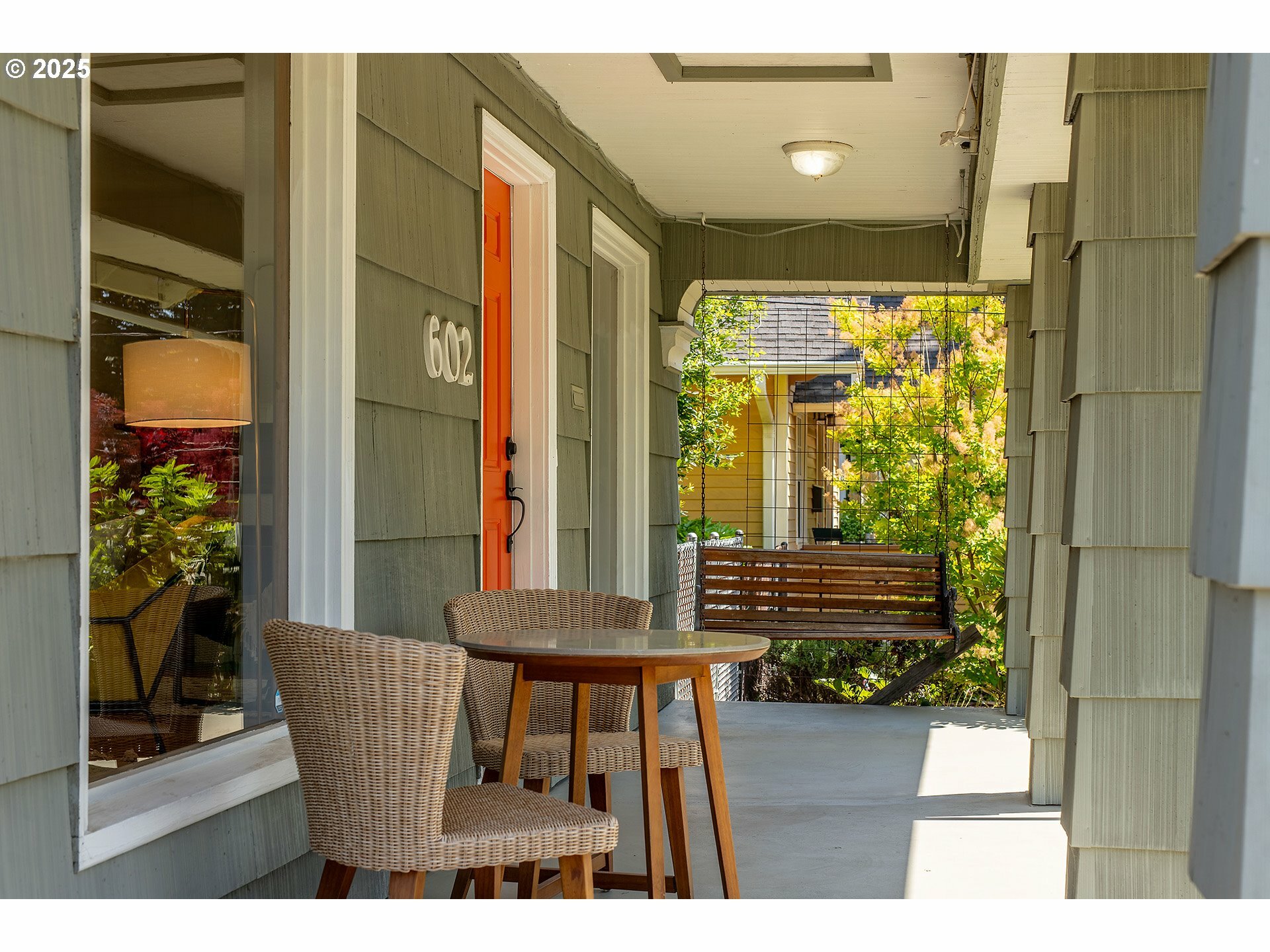 Property Photo: 602 NE 71st Ave OR 97213