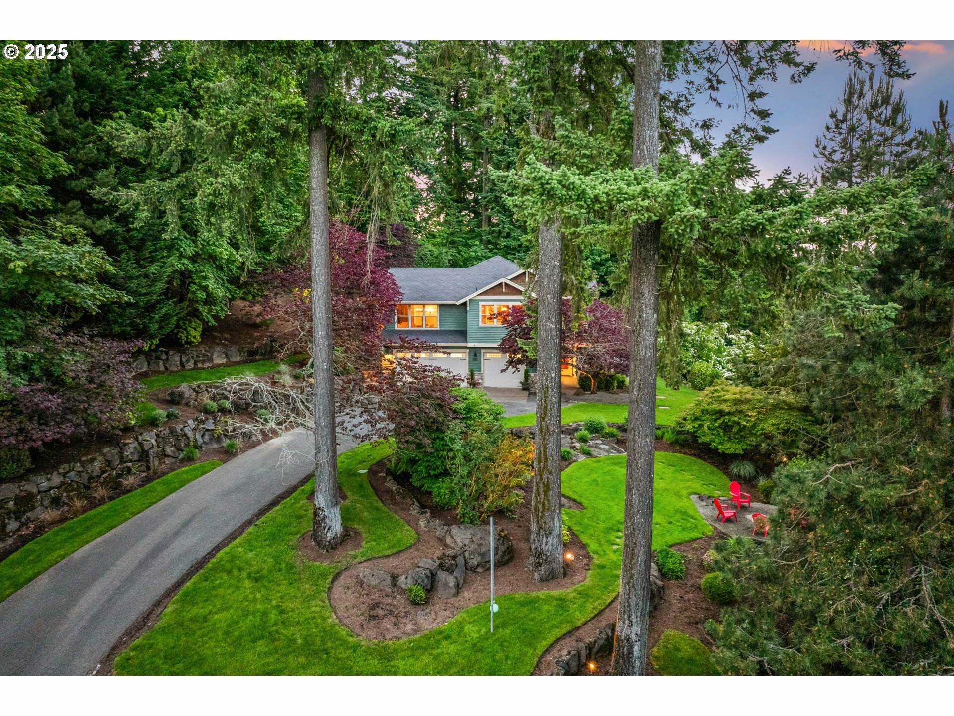 Property Photo: 19375 SW Eastside Rd OR 97034