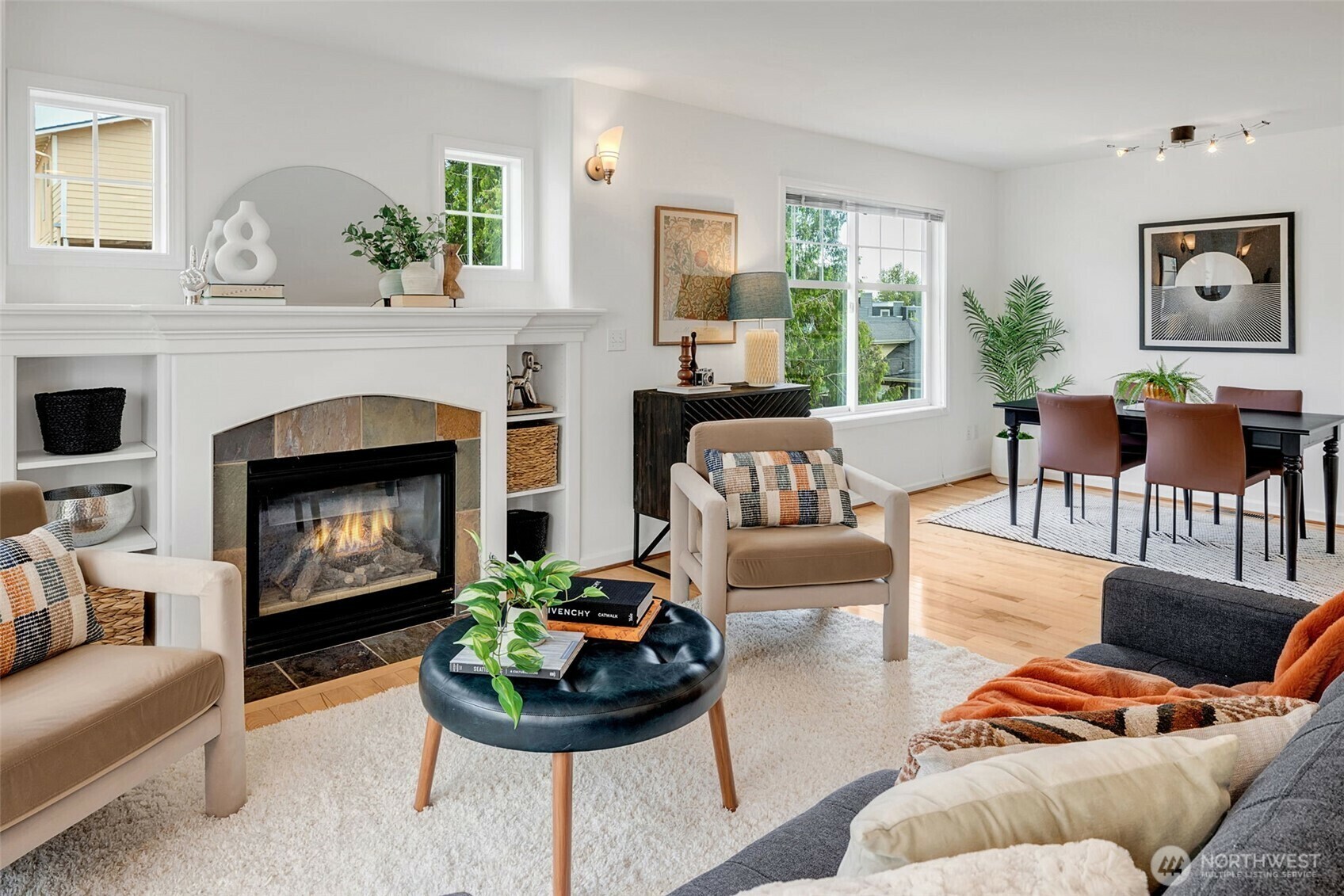 Property Photo: 1824 23rd Avenue B WA 98122