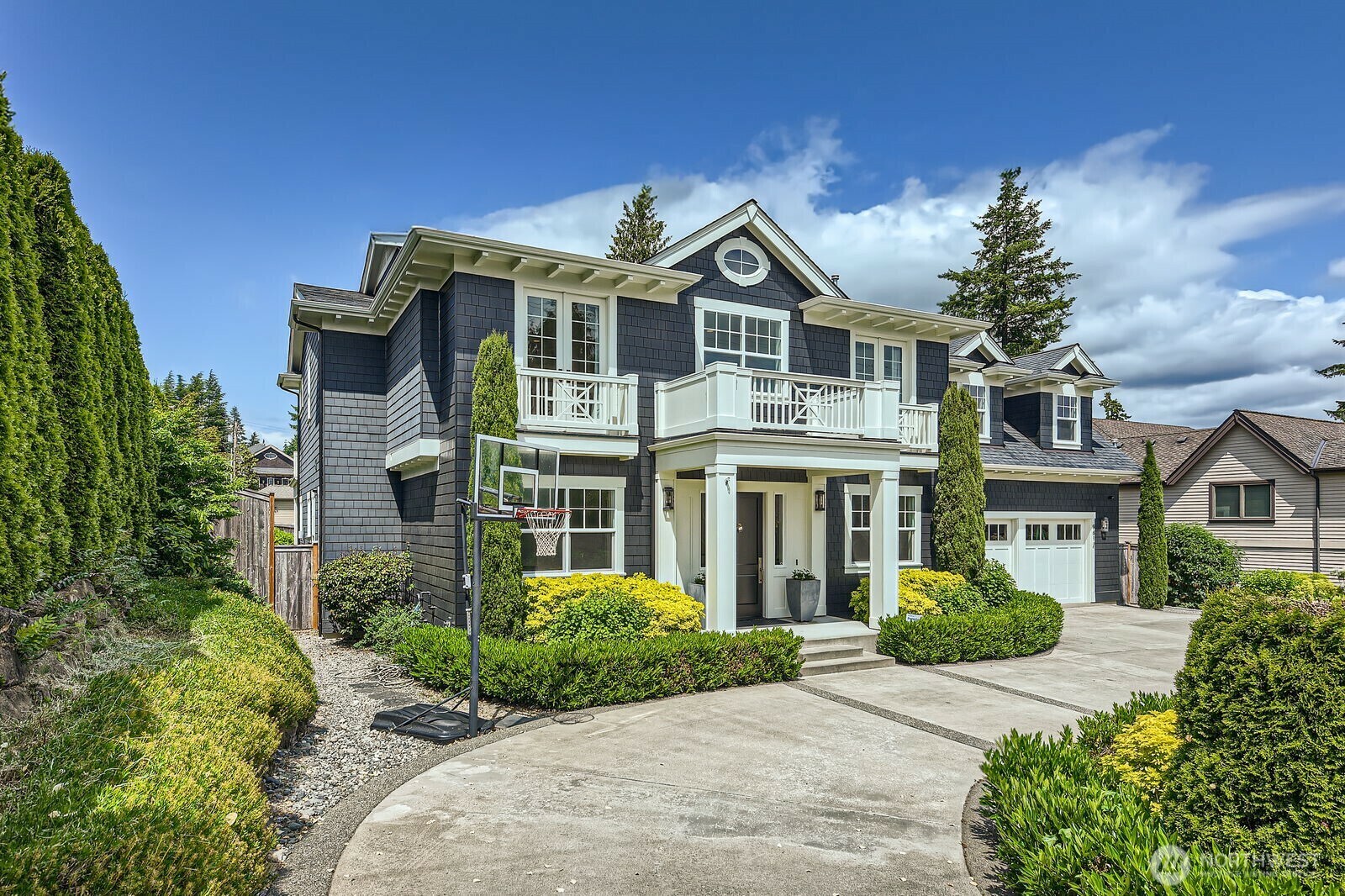 9812 NE 14th Street  Bellevue WA 98004 photo