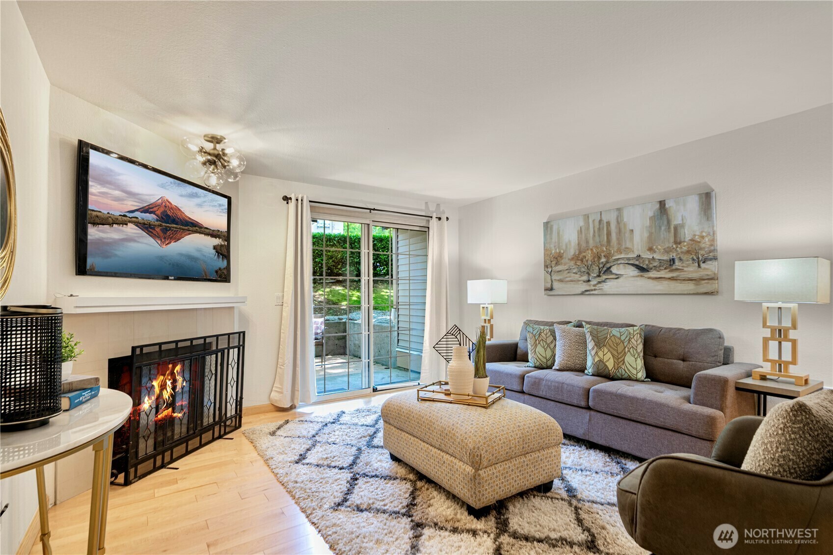 Property Photo: 215 9th Street D101 WA 98033